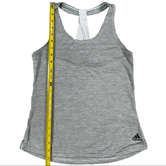 Adidas size Xs light grey silky stretchy scoop neck  curved hem tank top - Picture 8 of 10